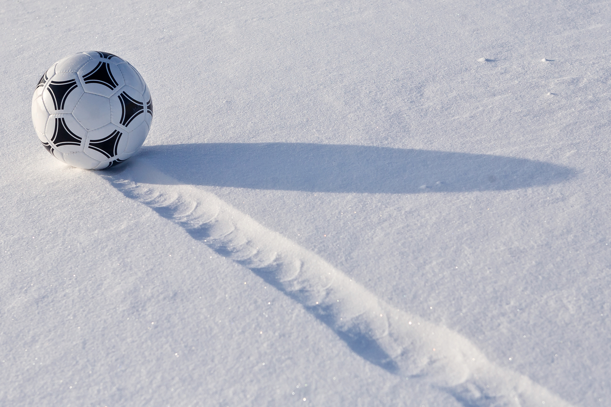 冬の防寒にかかせないサッカー・フットサルインナーの選び方