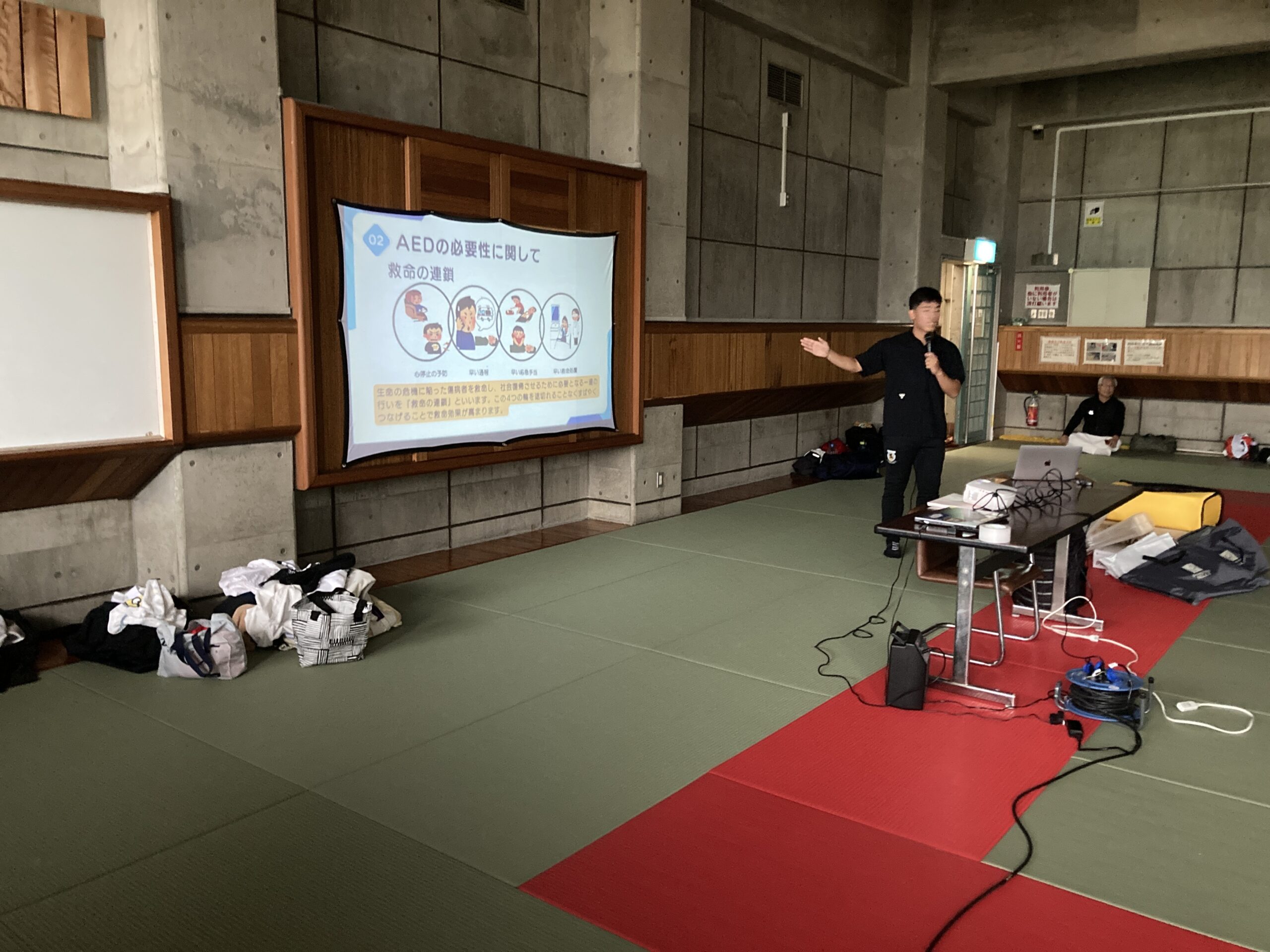 空手に励む親子の皆さんに応急救命講習会を実施しました!