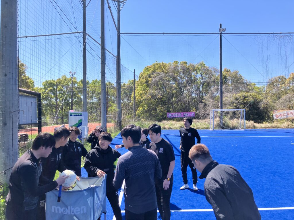 三重　サッカー　スクール　