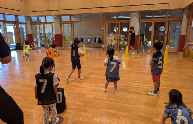 【桑名校】長島中部保育所様で出張フットサル教室を開催しました